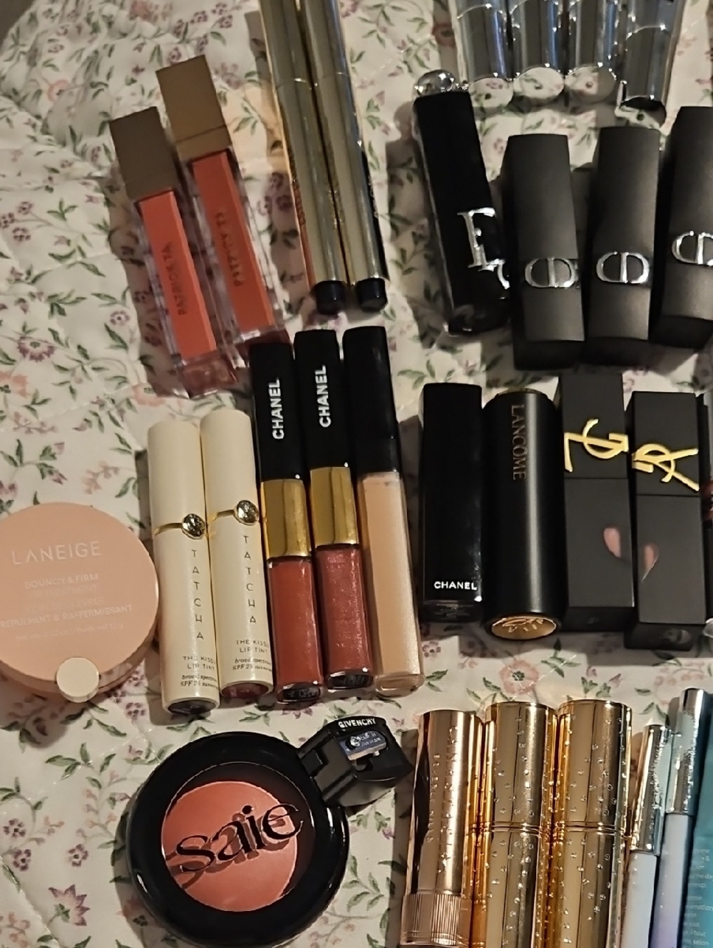 Large Lot Of Highend Cosmetics - Picture 2 of 9